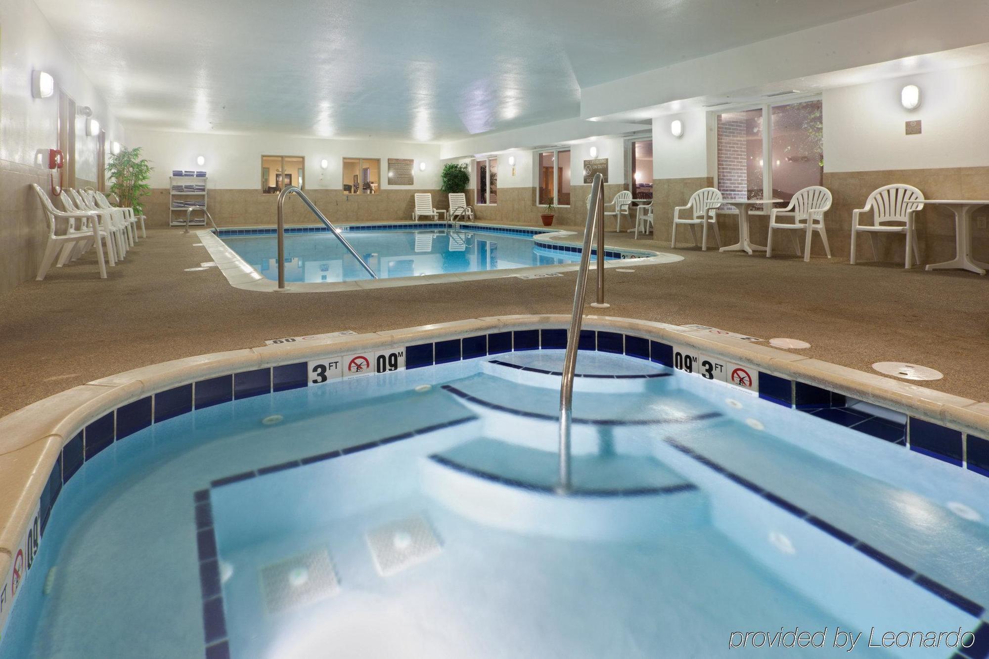 Holiday Inn Express Hotel & Suites Lancaster-Lititz By Ihg Bekvämligheter bild